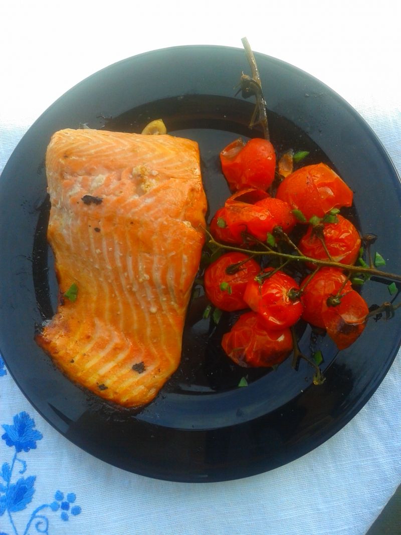 Łosoś w marynacie porzeczkowej  Łosoś w marynacie porzeczkowej