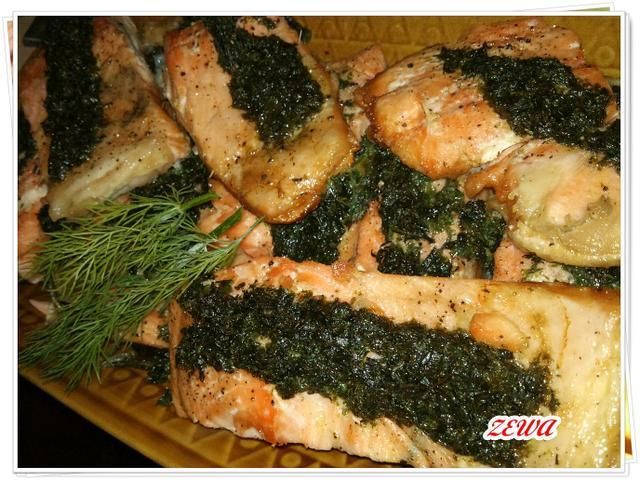 Łosoś w ziołach Łosoś w ziołach