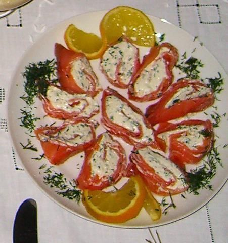 Losos wedzony nadziewany . Losos wedzony nadziewany .