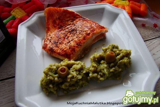 Łosoś z brokułową kaszą  Łosoś z brokułową kaszą