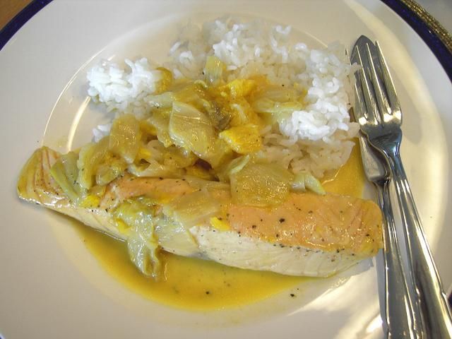 Losos z cykoria i pomaranczami