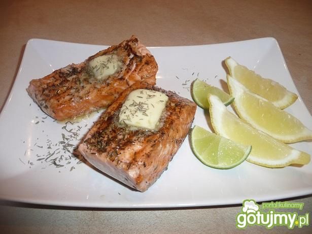 Łosoś z masłem czosnkowym Łosoś z masłem czosnkowym