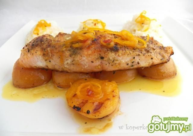 Łosoś z morelami Łosoś z morelami