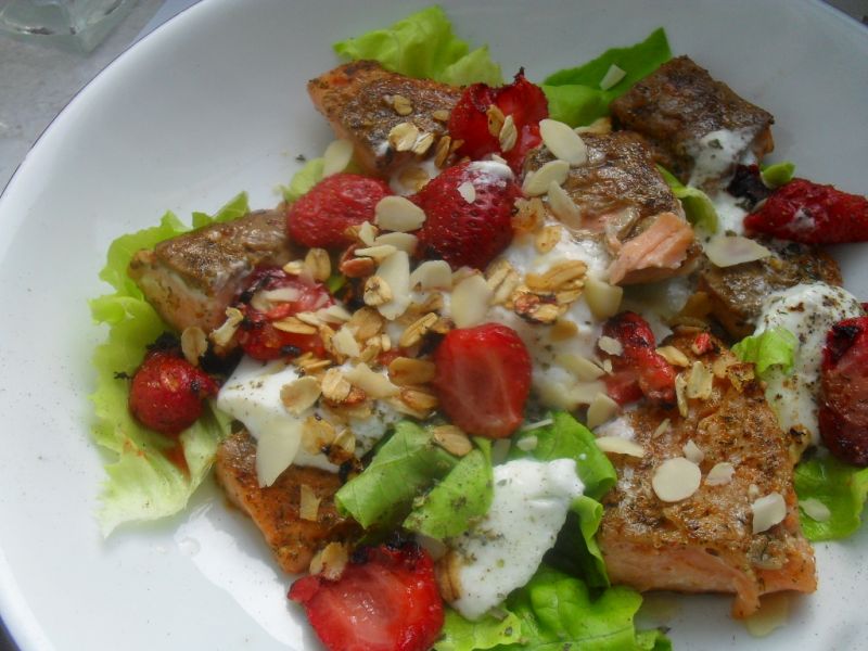 Łosoś z truskawkami Łosoś z truskawkami