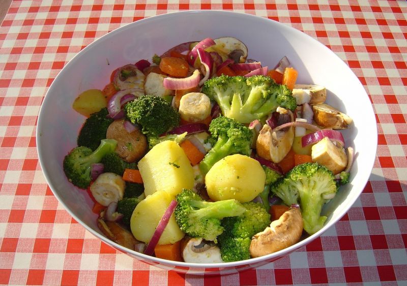 Łosoś z warzywami w sosie musztardowo - cytrynowym