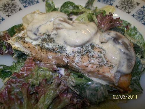 Łosoś zapiekany z koperkiem. Łosoś zapiekany z koperkiem.