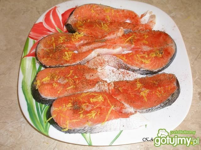 Łosoś ze skórką cytrynową z ziołami Łosoś ze skórką cytrynową z ziołami