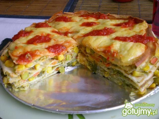 Łowicki tort naleśnikowy