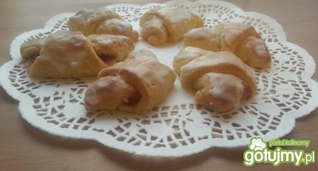 Lukrowane kruche rogaliki z marmoladą