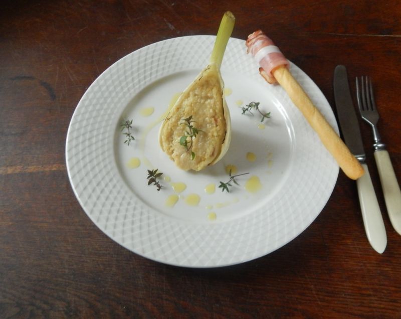 Łuski fenkułu faszerowane kaszą jaglaną