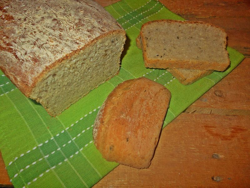 Majonezowy chleb z czosnkiem niedźwiedzim