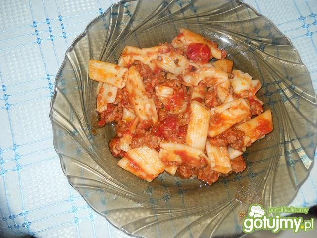 Makaron ala spagetii Makaron ala spagetii