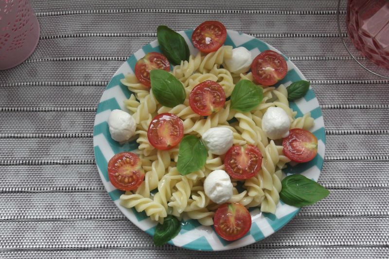 Makaron caprese Makaron caprese