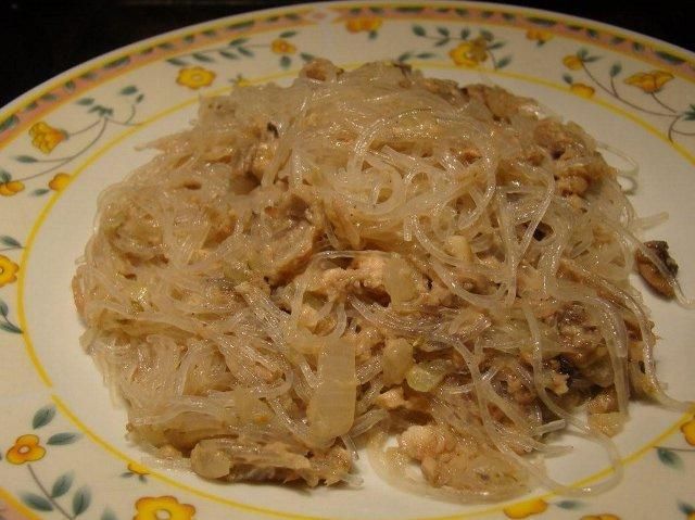 Makaron chiński z tuńczykiem Królika