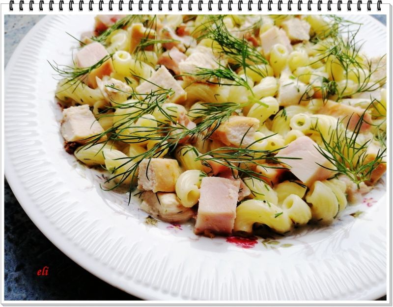 Makaron Eli z sosem koperkowym i kurczakiem Makaron Eli z sosem koperkowym i kurczakiem