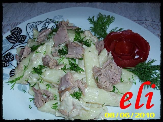 Makaron Eli z sosem tuńczykowym Makaron Eli z sosem tuńczykowym