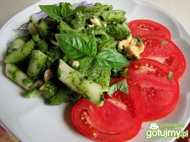 Makaron penne zapiekany ze szpinakiem