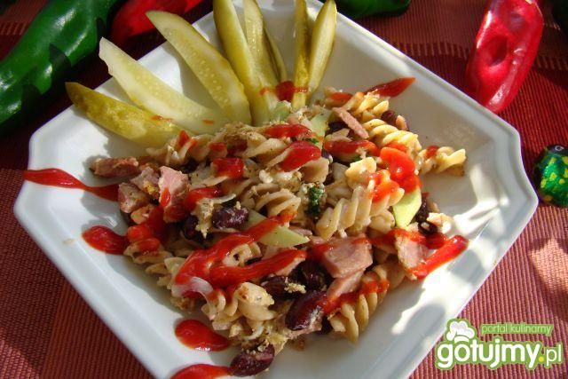 Makaron po wiejsku z fasolą i boczkiem  Makaron po wiejsku z fasolą i boczkiem