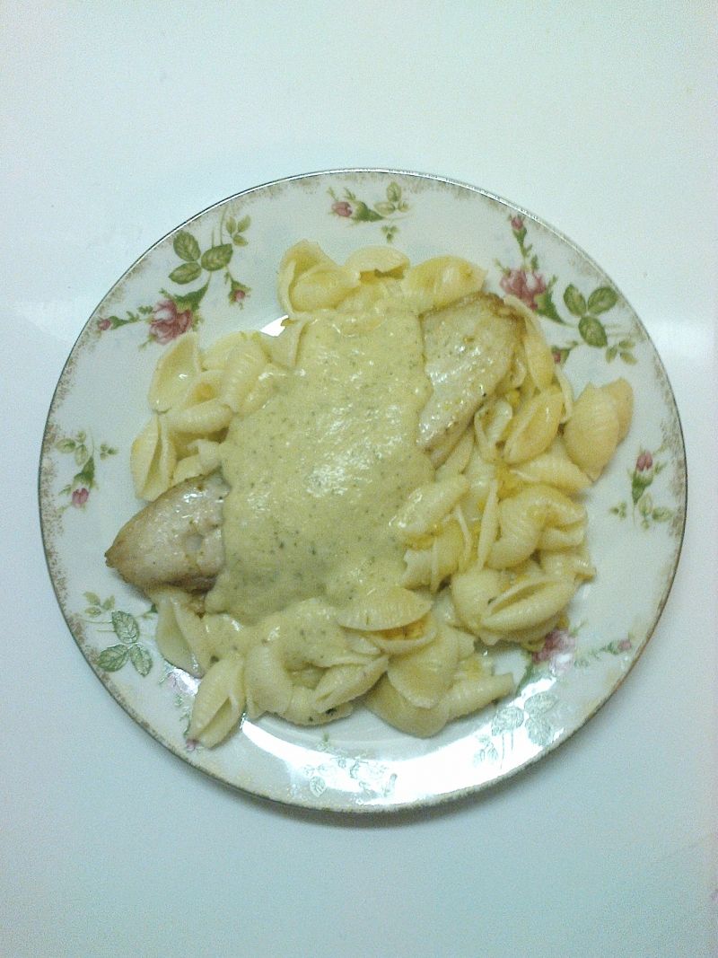 Makaron pod musztardowym beszamelem