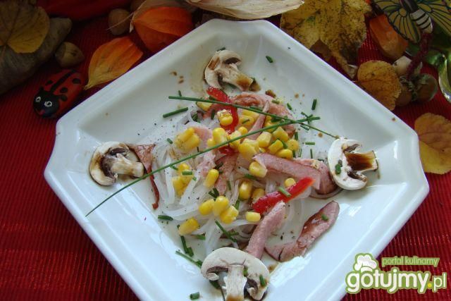 Makaron ryżowy z woka