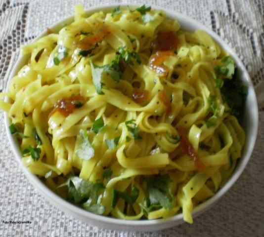 Makaron ryżowy ze smaczkiem mango: