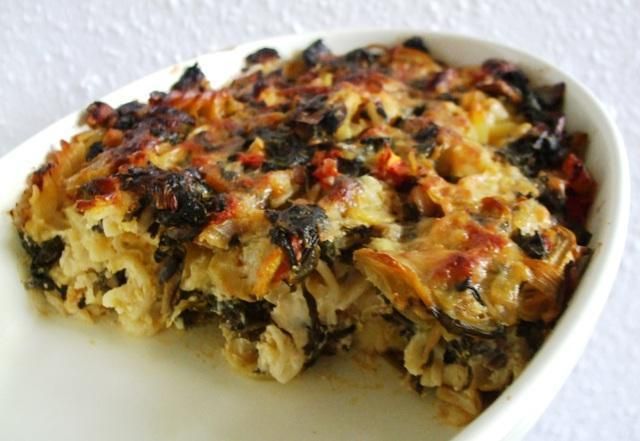 Makaron, szpinak, boczek, ser, pomidor..