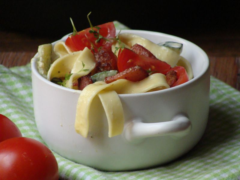 Makaron w śmietanowo-musztardowym sosie