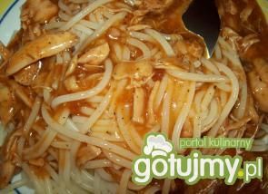 Makaron w sosie kurczakowym Makaron w sosie kurczakowym
