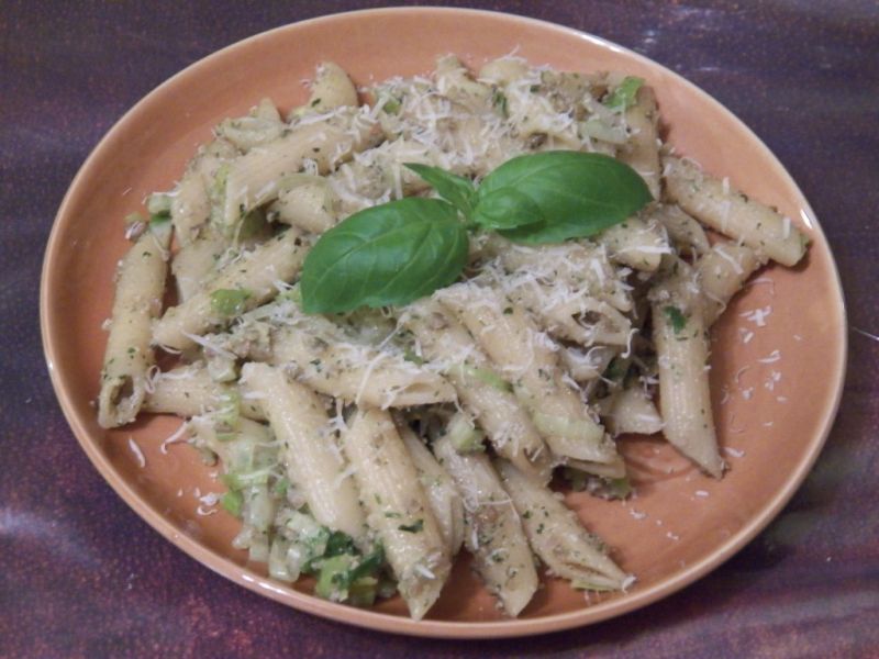 Makaron z bazyliowym pesto 