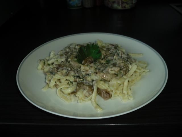 Makaron z boczniakami. Makaron z boczniakami.