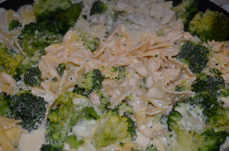 Makaron z brokułami