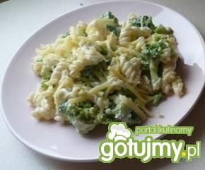 Makaron z brokułami 5 Makaron z brokułami 5