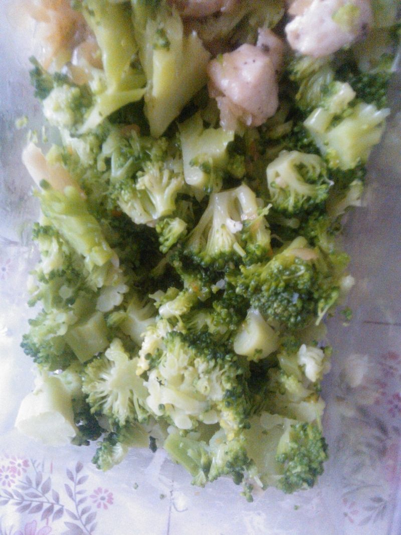 Makaron z brokułami i kurczakiem
