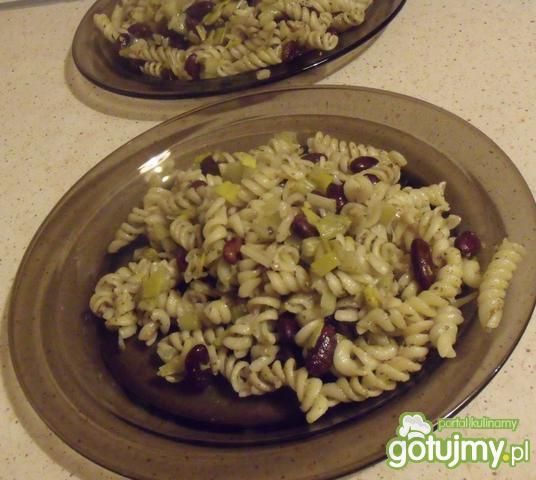 Makaron z czerwoną fasolą