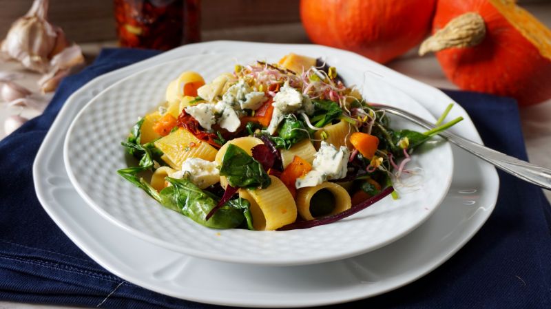 Makaron z dynią i szpinakiem