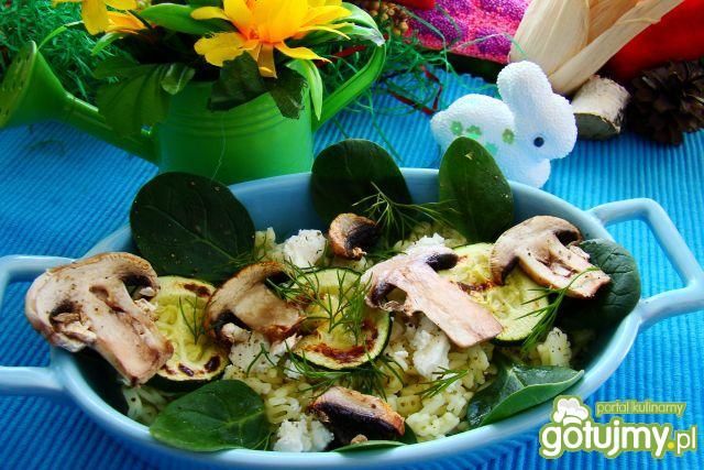 Makaron z grillowaną cukinią i pieczarką