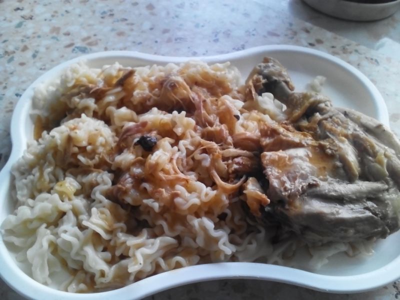 Makaron z kurczakiem Makaron z kurczakiem