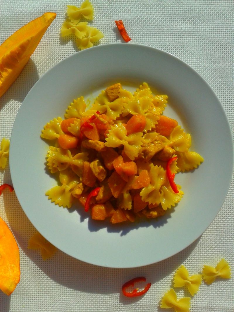 Makaron z kurczakiem i dynią Makaron z kurczakiem i dynią