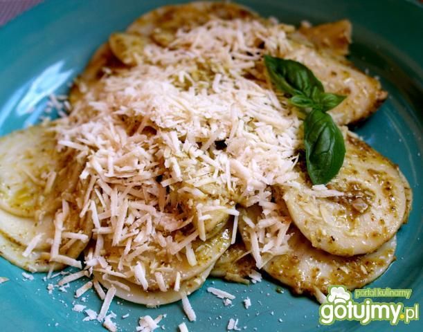 Makaron z pesto bazyliowym Makaron z pesto bazyliowym