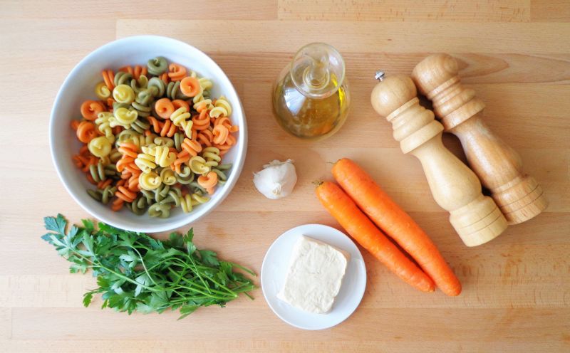 Makaron z pesto z marchewki