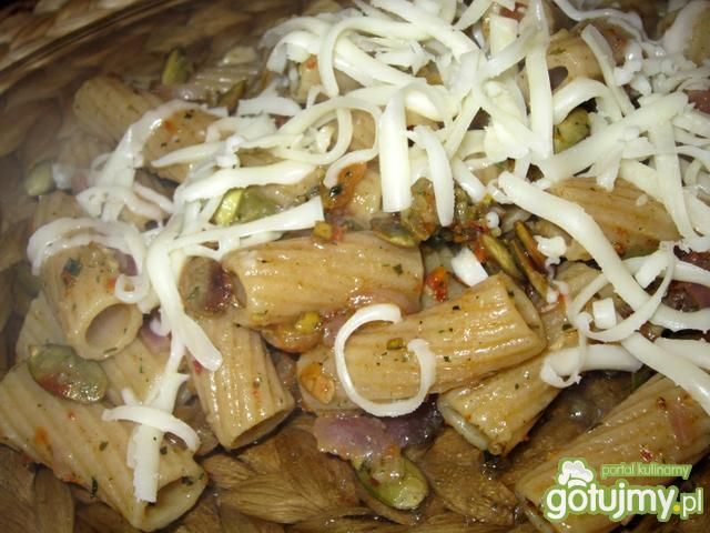 Makaron z pesto z pestek dyni i warzywam Makaron z pesto z pestek dyni i warzywam