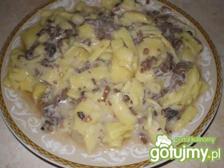 Makaron z pieczarkami, Makaron z pieczarkami,