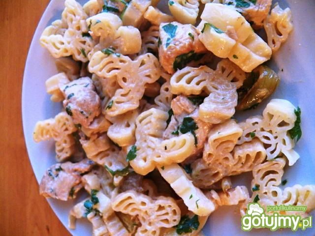 Makaron z piersią z kurczaka Makaron z piersią z kurczaka