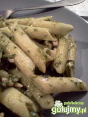 Makaron z pietruszkowym pesto