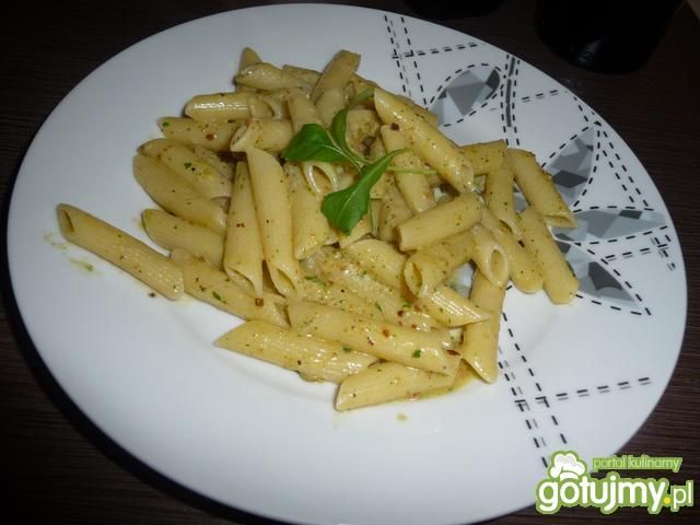 Makaron z pistacjowym pesto Makaron z pistacjowym pesto