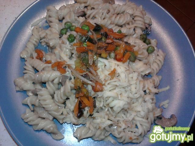 Makaron z potrawką chińską Makaron z potrawką chińską