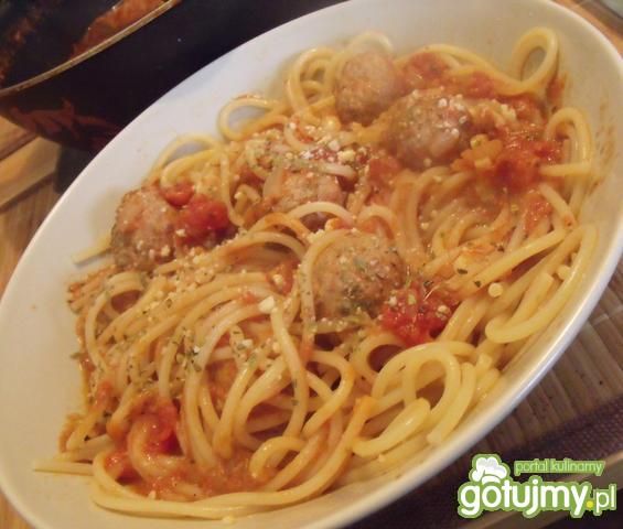 Makaron z pulpecikami Makaron z pulpecikami