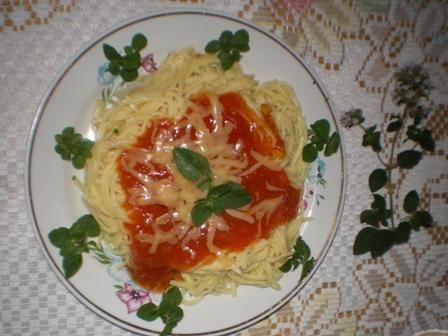 Makaron z pysznym sosem