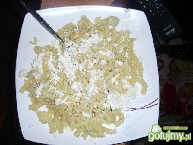 Makaron z serem białym