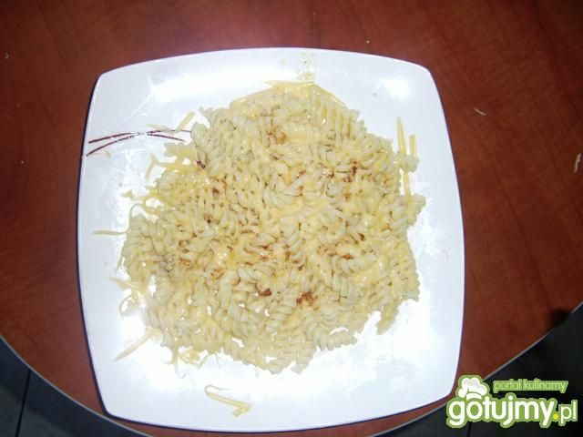 Makaron z serem żółtym i anansem  Makaron z serem żółtym i anansem